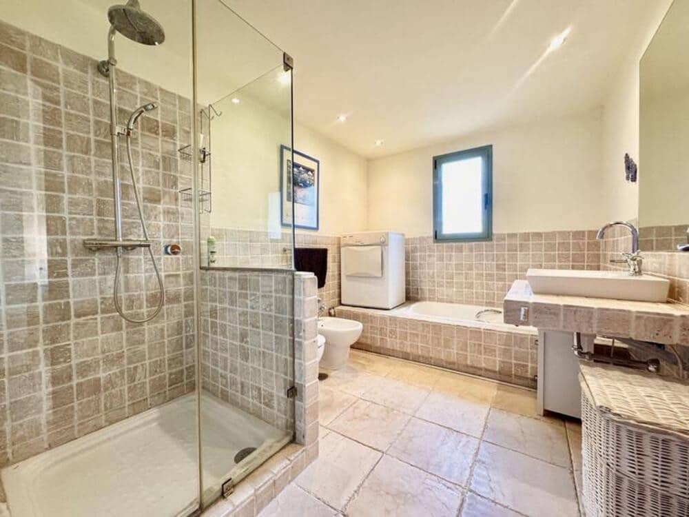 Apartamento de 3 habitaciones en Los Flamingos en venta con piscina - 675.000 € (Ref: 9550426)