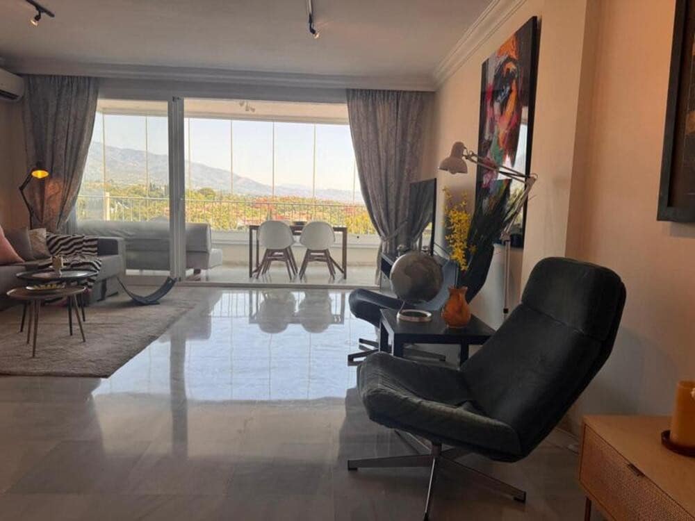 3 quarto Apartamento para arrendar em Marbella com piscina garagem - 2 600 € (Ref: 9554392)