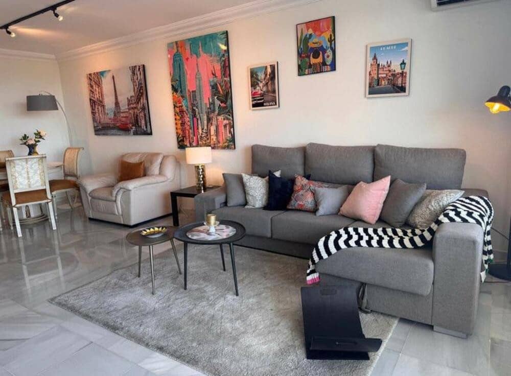 3 quarto Apartamento para arrendar em Marbella com piscina garagem - 2 600 € (Ref: 9554392)