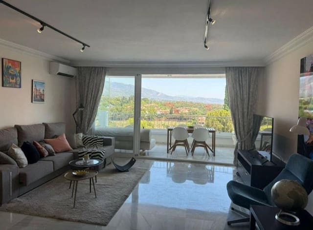 3 quarto Apartamento para arrendar em Nueva Andalucía Centro, Marbella com piscina garagem - 2 600 € (Ref: 9554392)