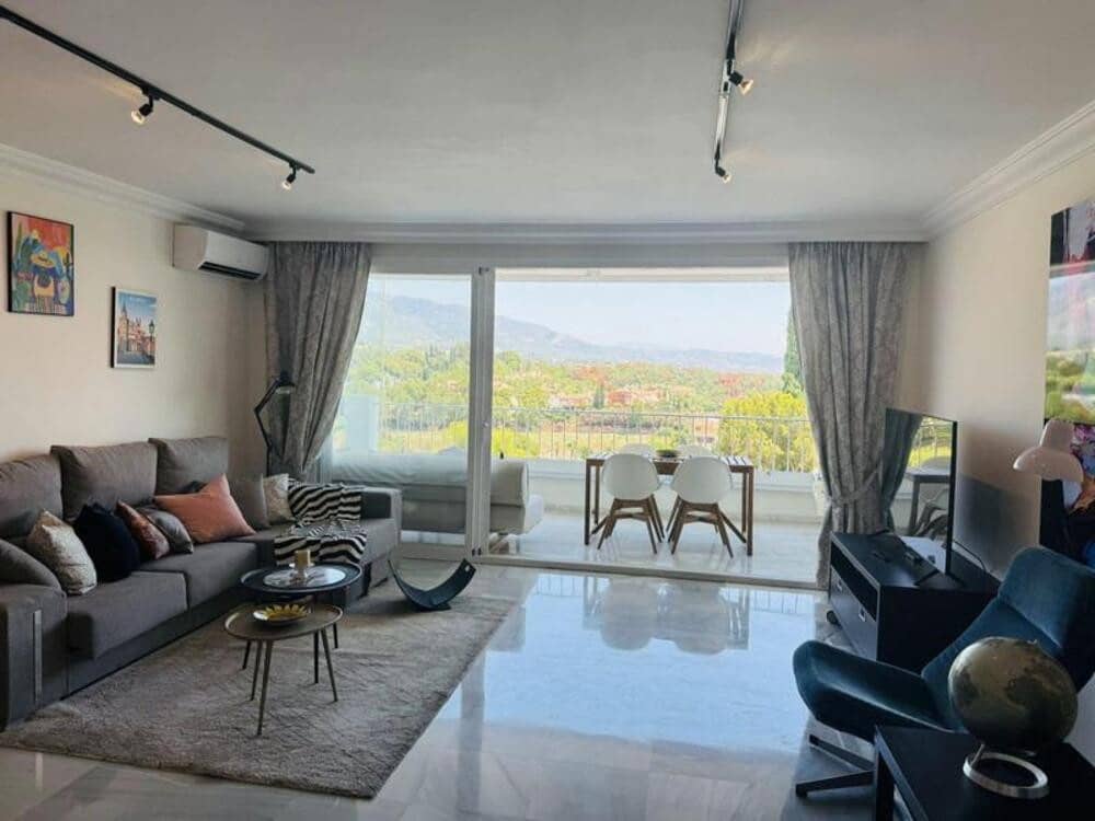 3 quarto Apartamento para arrendar em Marbella com piscina garagem - 2 600 € (Ref: 9554392)