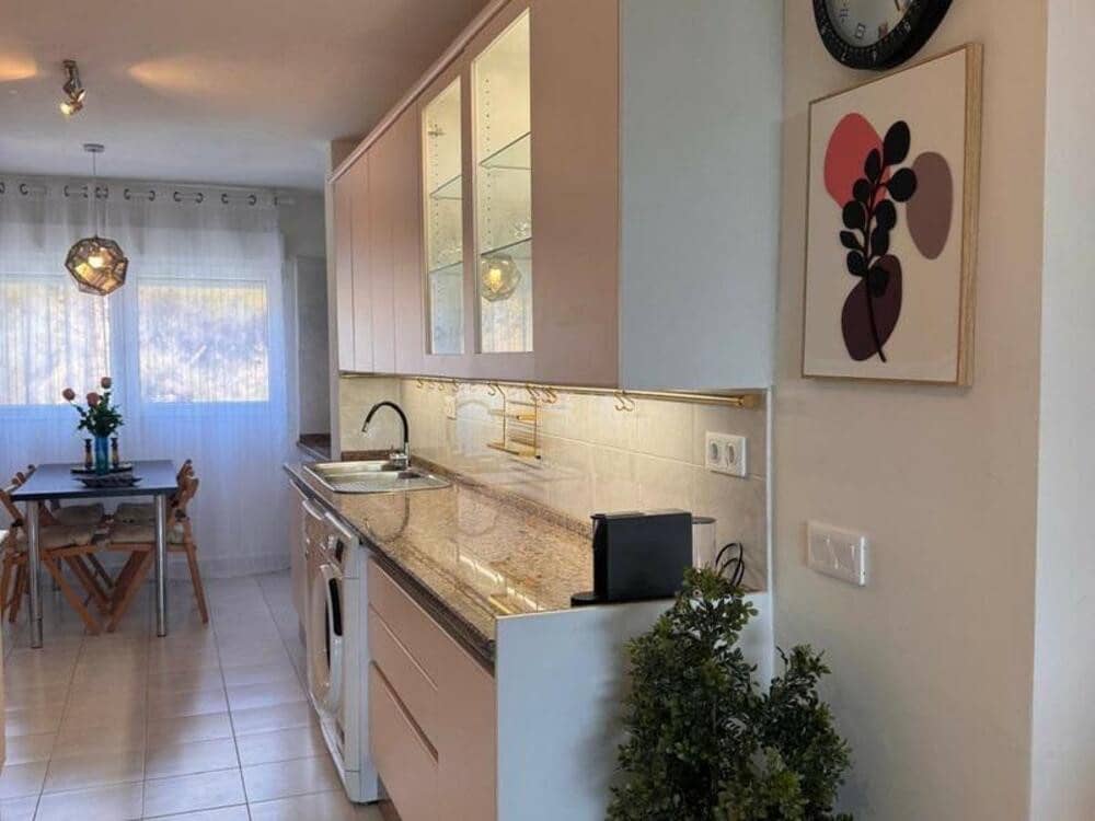 3 quarto Apartamento para arrendar em Marbella com piscina garagem - 2 600 € (Ref: 9554392)