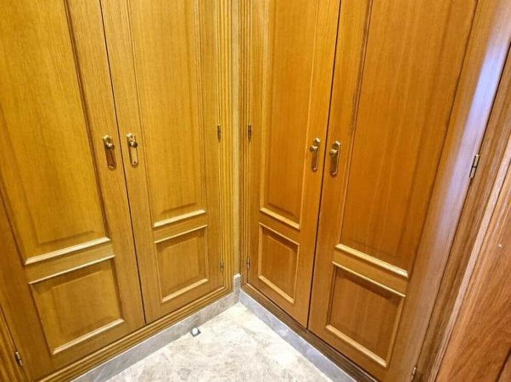 3 soverom Leilighet til leie i Marbella med svømmebasseng garasje - € 2 900 (Ref: 9554393)