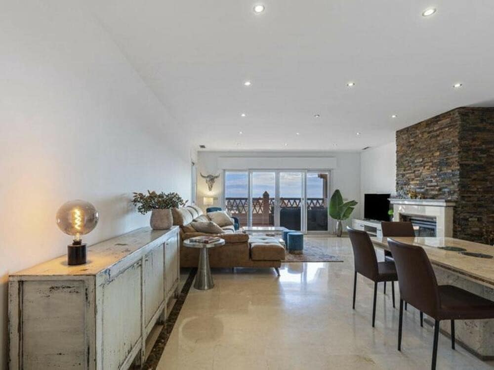 3 soverom Leilighet til salgs i Benahavis med svømmebasseng garasje - € 690 000 (Ref: 9554394)