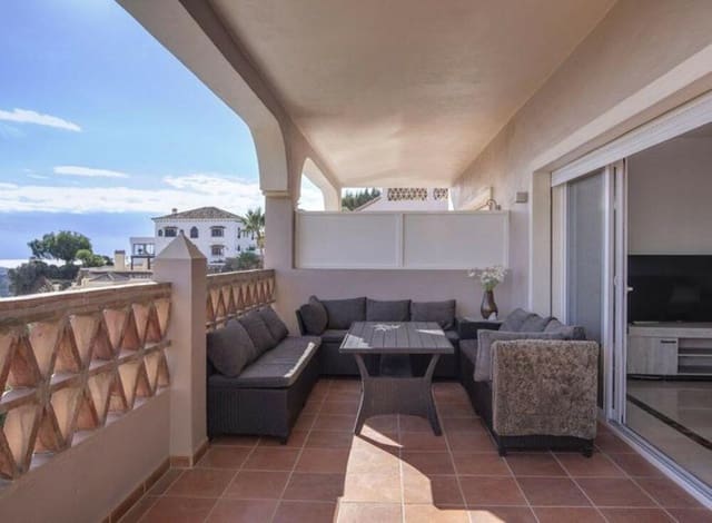 3 soverom Leilighet til salgs i Los Arqueros - Puerto del Almendro, Benahavís med svømmebasseng garasje - € 690 000 (Ref: 9554394)