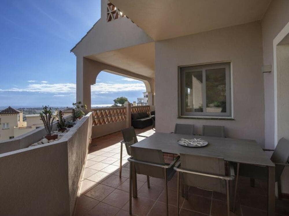 3 soverom Leilighet til salgs i Benahavis med svømmebasseng garasje - € 690 000 (Ref: 9554394)