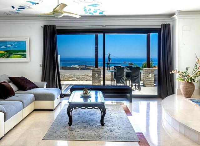 5 soveværelse Penthouse til leje i La Cala de Mijas, Mijas med swimmingpool garage - € 3.200 (Ref: 9554395)