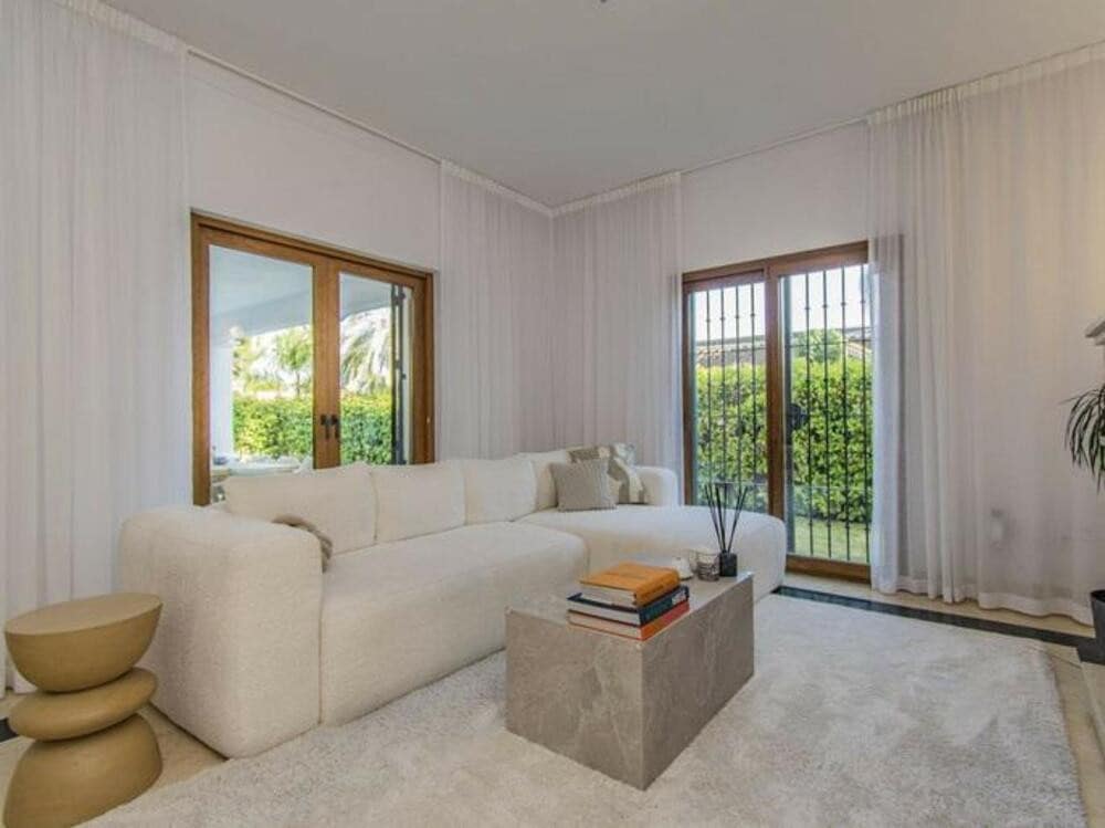 5 quarto Moradia para venda em Marbella com piscina garagem - 1 995 000 € (Ref: 9554396)