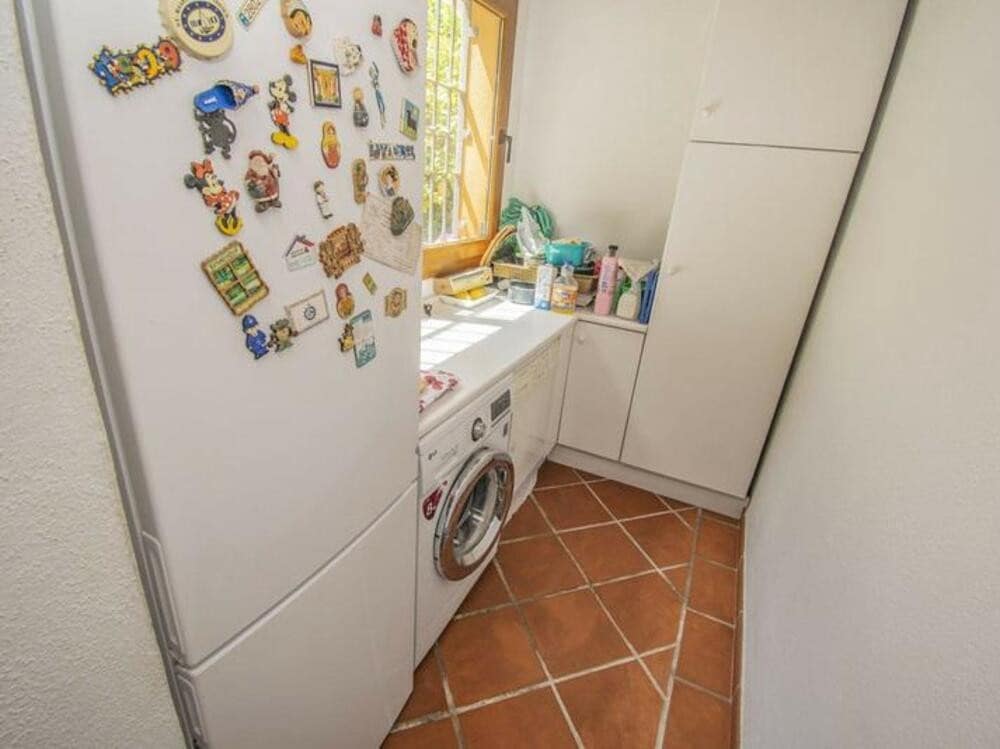 5 quarto Moradia para venda em Marbella com piscina garagem - 1 995 000 € (Ref: 9554396)