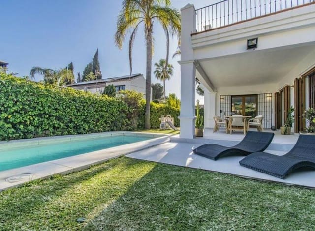 5 quarto Moradia para venda em Nagüeles Alto, Marbella com piscina garagem - 1 995 000 € (Ref: 9554396)