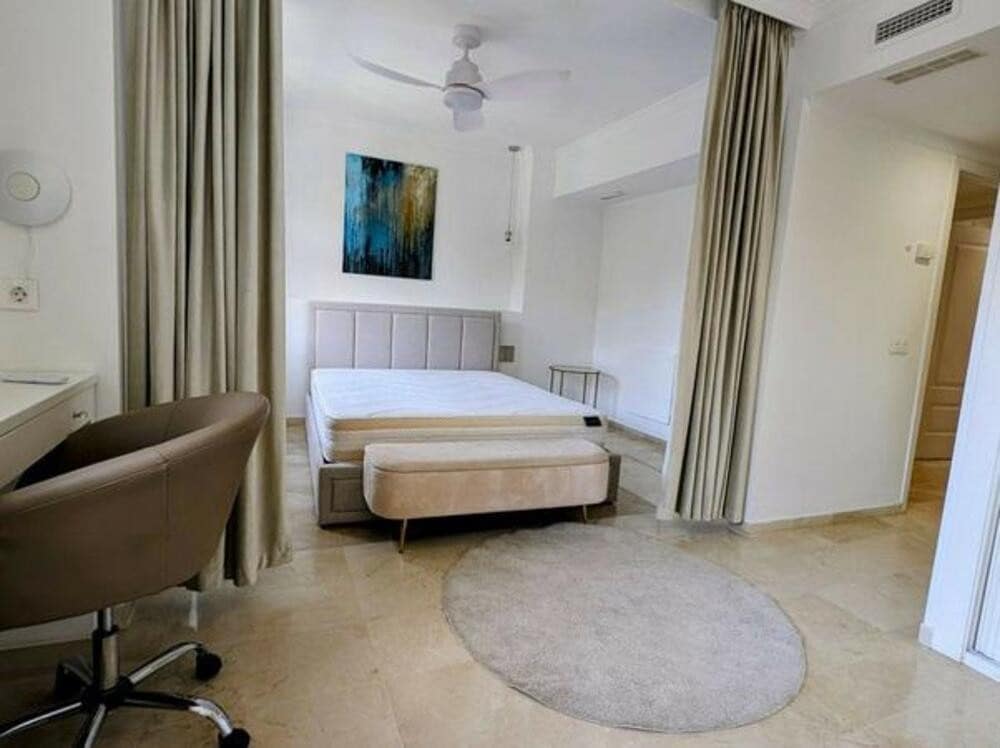 4 slaapkamer Huis te huur in Puerto Banus met zwembad garage - € 4.000 (Ref: 9554398)