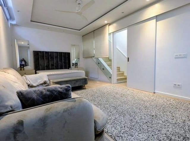 4 slaapkamer Huis te huur in Puerto Banus, Marbella met zwembad garage - € 4.000 (Ref: 9554398)