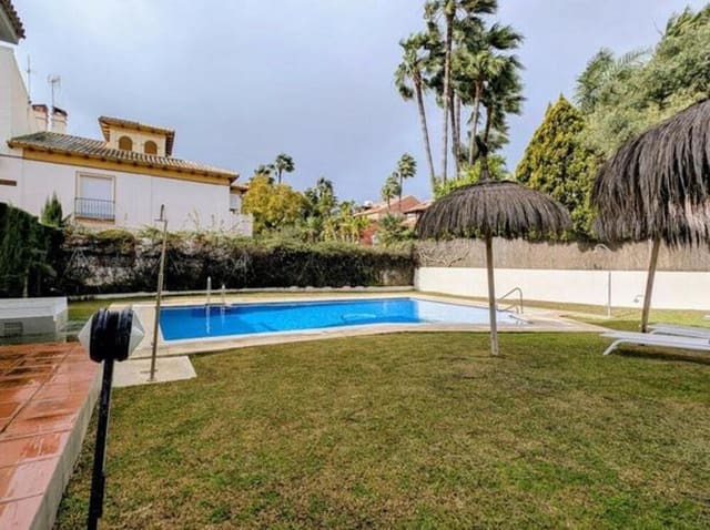 4 slaapkamer Huis te huur in Puerto Banus, Marbella met zwembad garage - € 4.000 (Ref: 9554398)