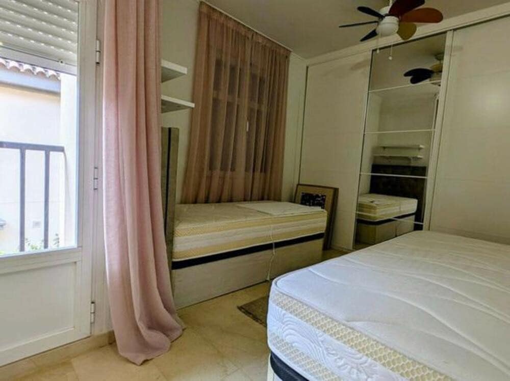 4 slaapkamer Huis te huur in Puerto Banus met zwembad garage - € 4.000 (Ref: 9554398)