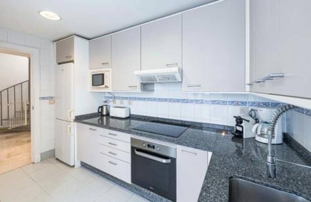 3 sovrum Takvåning för semesterbostäder i Marbella med pool garage - 2 100 € (Ref: 9560697)