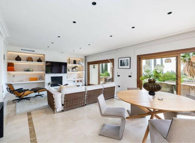 4 sypialnia Willa do wynajęcia w Lomas De Marbella, Marbella z basenem garażem - 14 000 € (Ref: 9560698)