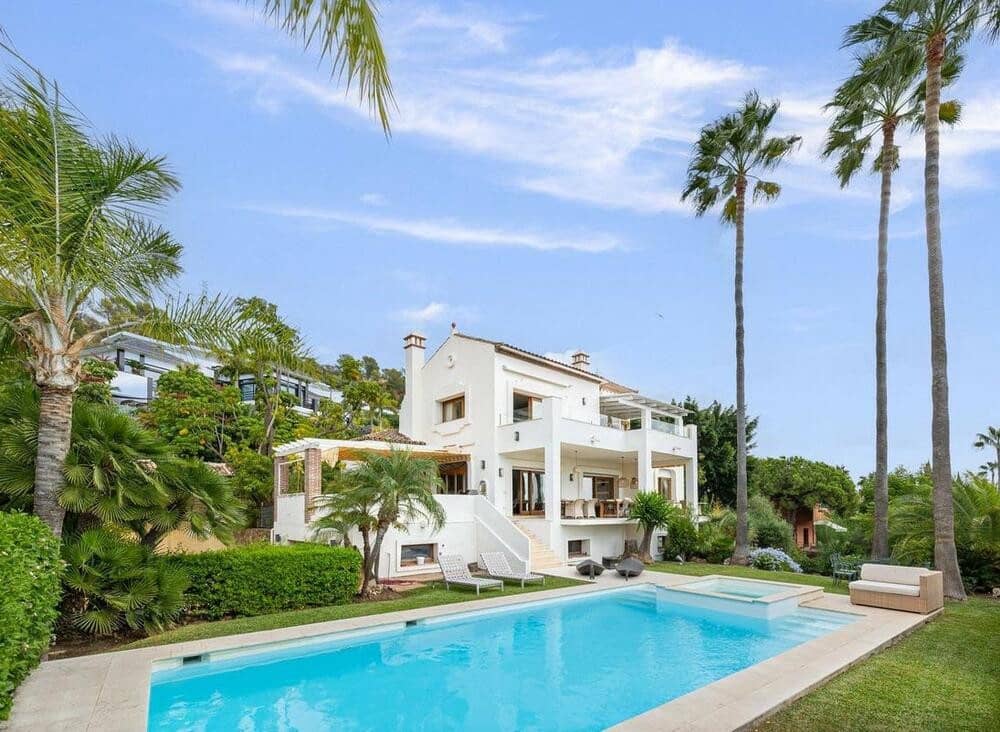 4 sypialnia Willa do wynajęcia w Marbella z basenem garażem - 14 000 € (Ref: 9560698)