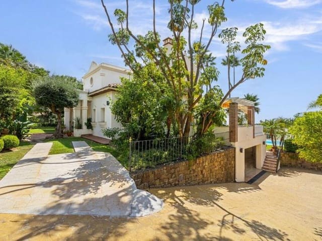4 bedroom Villa for rent in Lomas De Marbella, Marbella with pool garage - € 14,000 (Ref: 9560698)