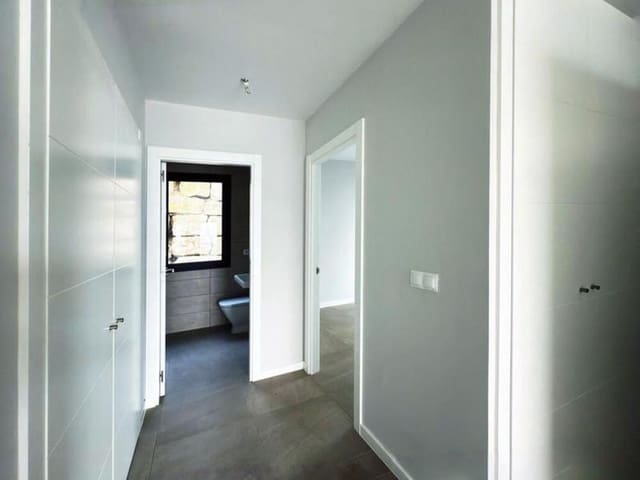 4 bedroom Semi-detached Villa for rent in Riviera del Sol, Mijas with pool garage - € 4,000 (Ref: 9560699)