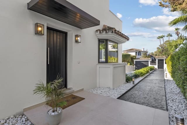 4 quarto Moradia para venda em Las Brisas, Marbella com piscina garagem - 2 650 000 € (Ref: 9564166)