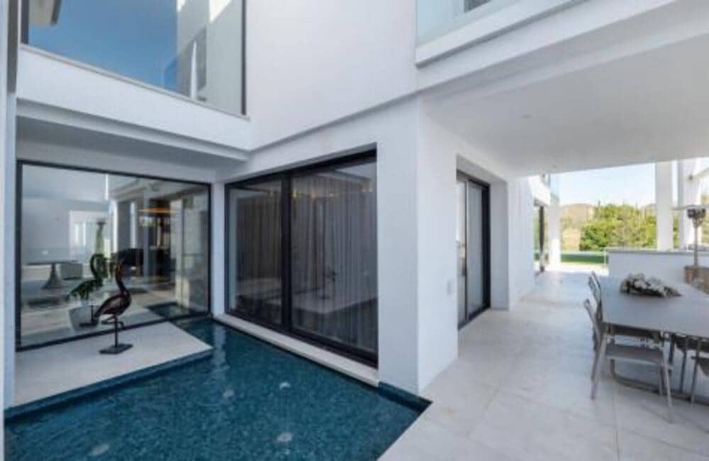 5 bedroom Villa for rent in Los Flamingos with pool garage - € 22,000 (Ref: 9567875)