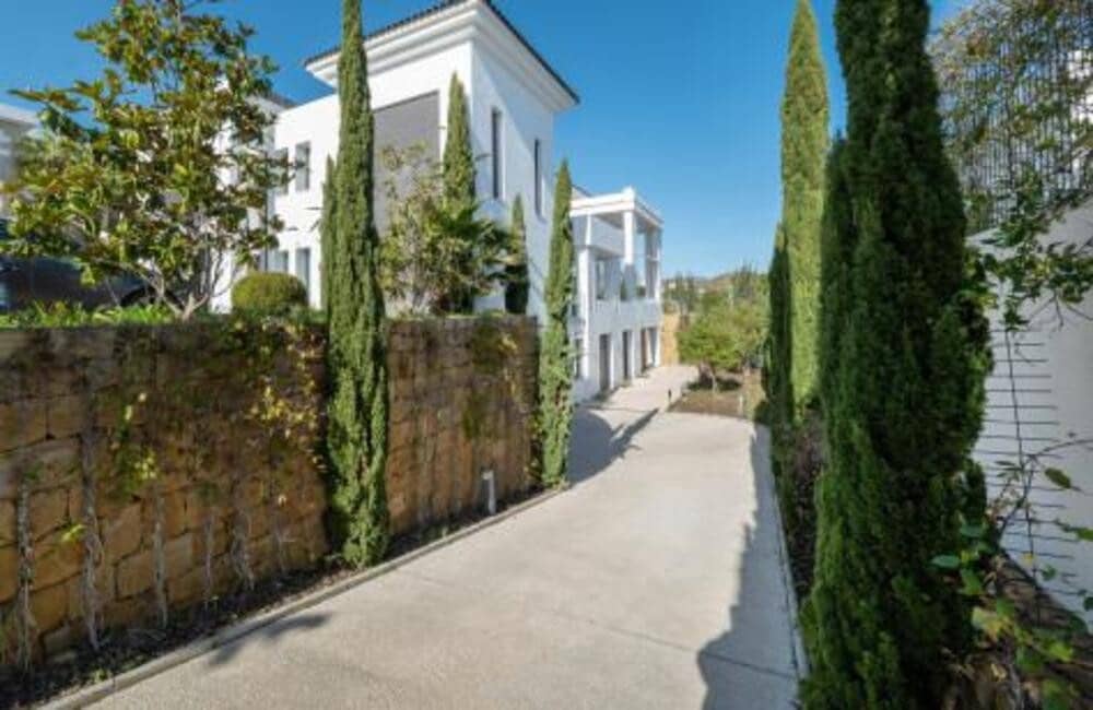 5 bedroom Villa for rent in Los Flamingos with pool garage - € 22,000 (Ref: 9567875)