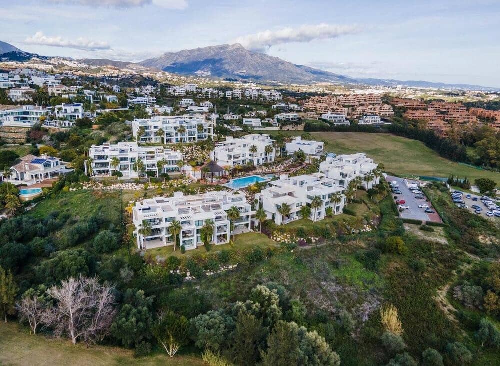 3 soveværelse Lejlighed til leje i Benahavis med swimmingpool garage - € 4.100 (Ref: 9567876)