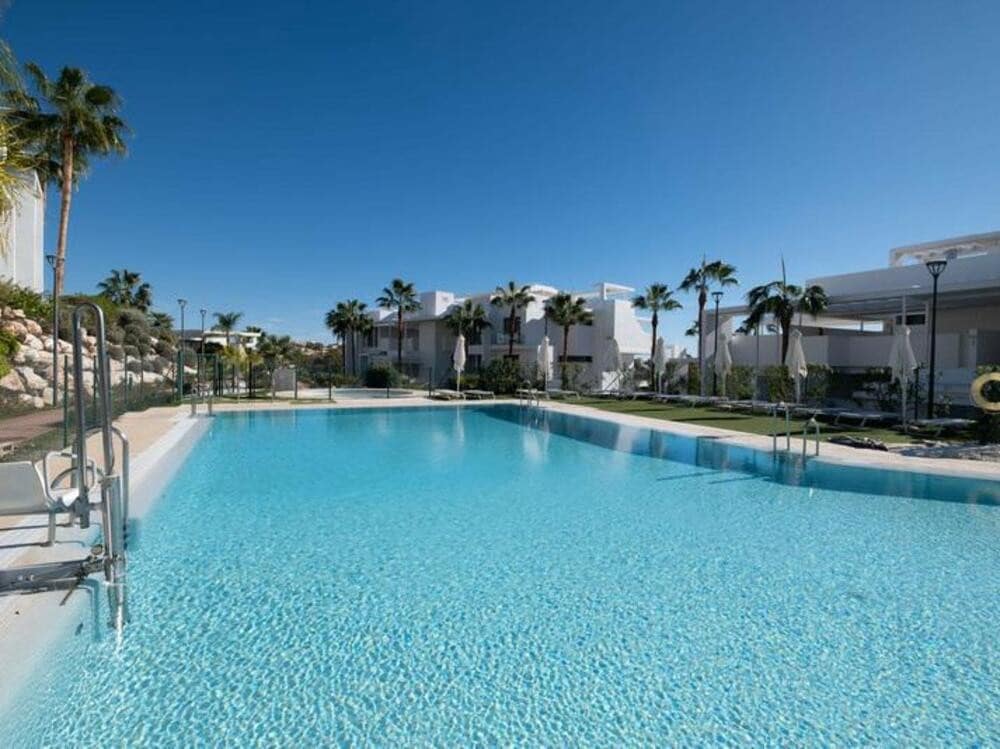 3 soveværelse Lejlighed til leje i Benahavis med swimmingpool garage - € 4.100 (Ref: 9567876)