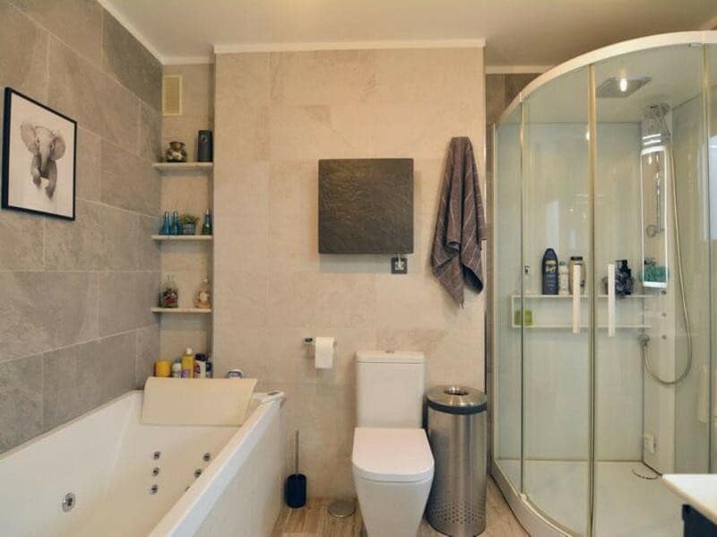 4 sypialnia Willa na sprzedaż w Fuengirola z garażem - 499 900 € (Ref: 9567878)