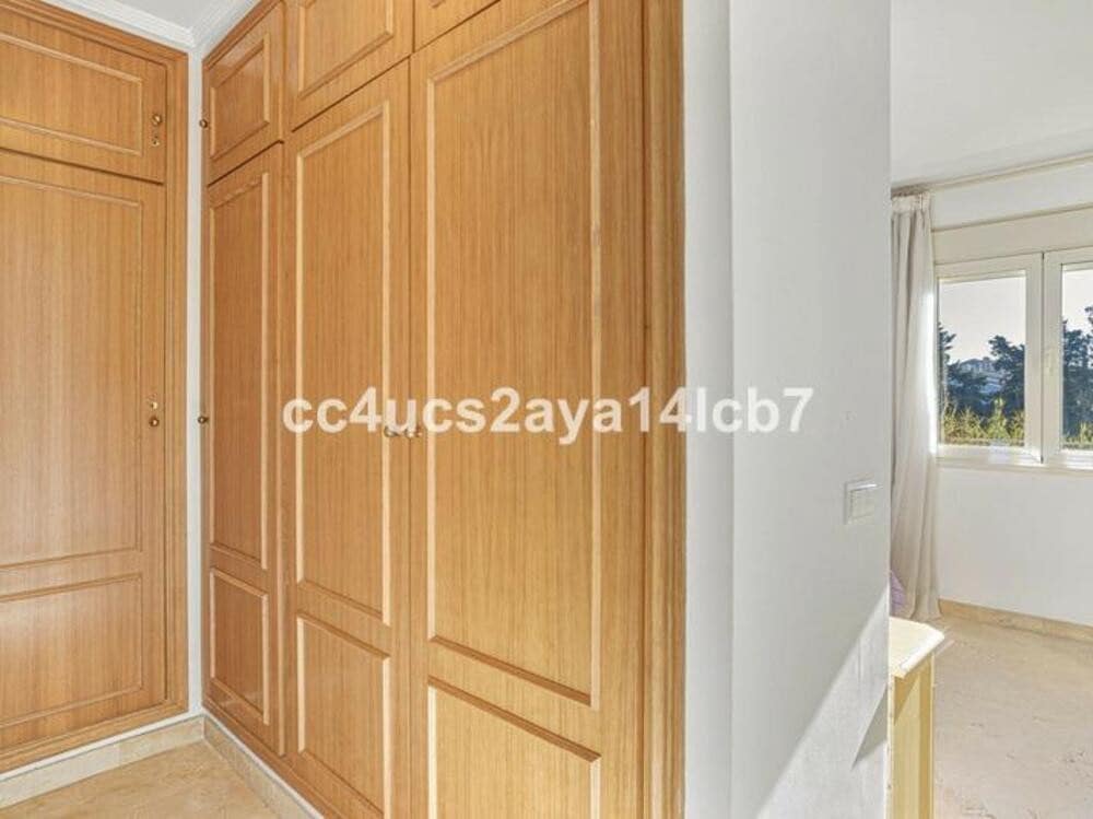 3 sypialnia Apartament na sprzedaż w Marbella z basenem garażem - 455 000 € (Ref: 9567879)