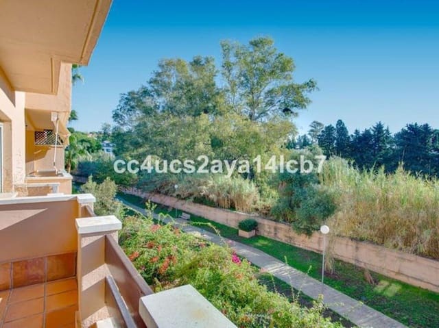 3 sypialnia Apartament na sprzedaż w Marbesa, Marbella z basenem garażem - 455 000 € (Ref: 9567879)