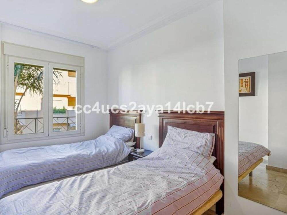 3 sypialnia Apartament na sprzedaż w Marbella z basenem garażem - 455 000 € (Ref: 9567879)