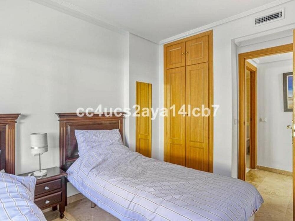 3 sypialnia Apartament na sprzedaż w Marbella z basenem garażem - 455 000 € (Ref: 9567879)