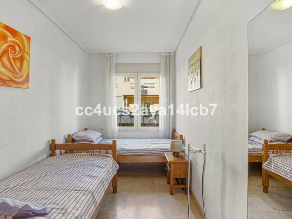 3 sypialnia Apartament na sprzedaż w Marbella z basenem garażem - 455 000 € (Ref: 9567879)