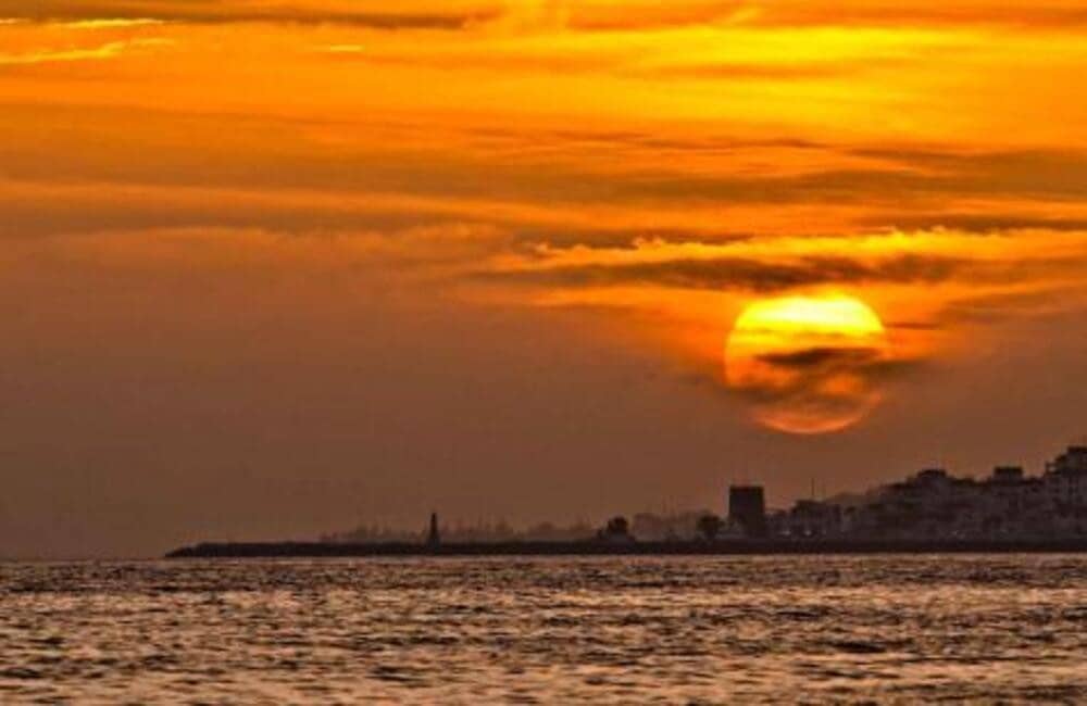 3 bedroom Apartment for rent in Benahavis with pool garage - € 2,150 (Ref: 9567880)