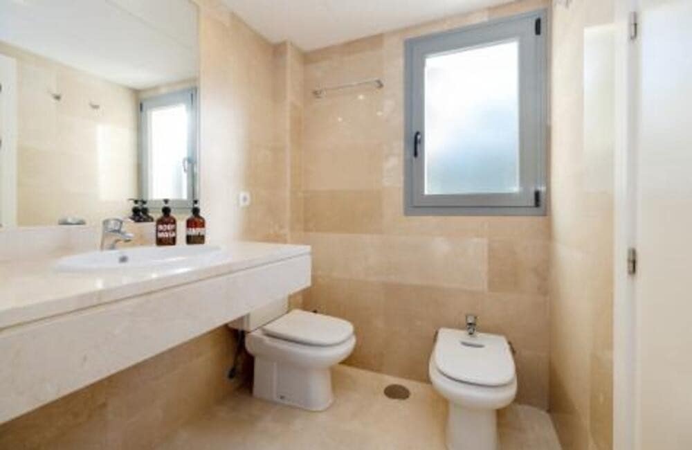 3 Zimmer Haus zu verkaufen in Marbella mit Pool Garage - 495.000 € (Ref: 9567881)