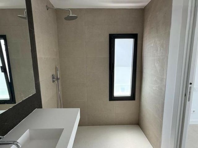 3 sovrum Semi-fristående Villa att hyra i El Paraiso, Estepona med pool garage - 7 000 € (Ref: 9567883)