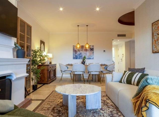 2 soverom Leilighet til leie i Nueva Andalucía Centro, Marbella med svømmebasseng garasje - € 2 800 (Ref: 9567884)