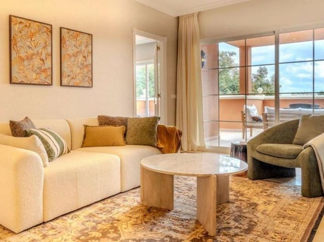 2 soverom Leilighet til leie i Nueva Andalucía Centro, Marbella med svømmebasseng garasje - € 2 800 (Ref: 9567884)