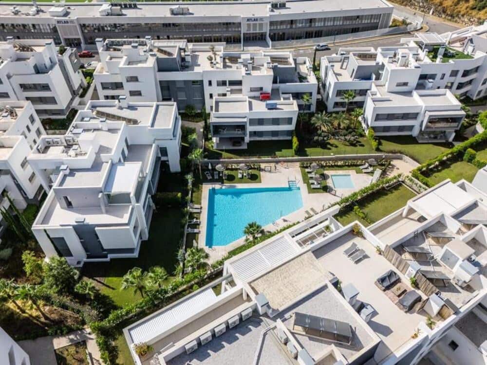 2 sypialnia Apartament na sprzedaż w Estepona z basenem garażem - 495 000 € (Ref: 9570355)