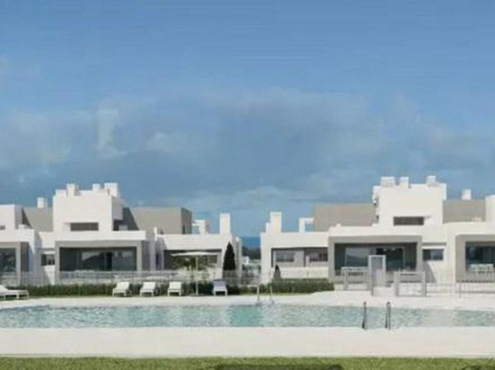 Appartement de 2 chambres à louer à Estepona avec piscine garage - 2 700 € (Ref: 9570356)