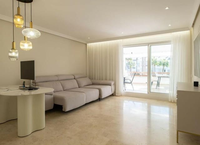 2 bedroom Apartment for rent in La Concha - Resina Golf, Estepona with pool garage - € 2,500 (Ref: 9570357)