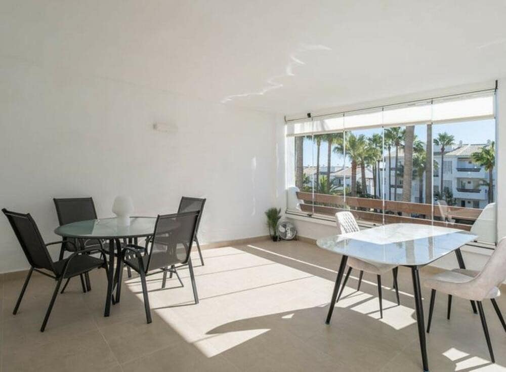 2 makuuhuone Huoneisto vuokrattavana paikassa New Golden Mile mukana uima-altaan 
autotalli - 2 500 € (Ref: 9570357)