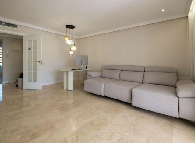 2 bedroom Apartment for rent in La Concha - Resina Golf, Estepona with pool garage - € 2,500 (Ref: 9570357)