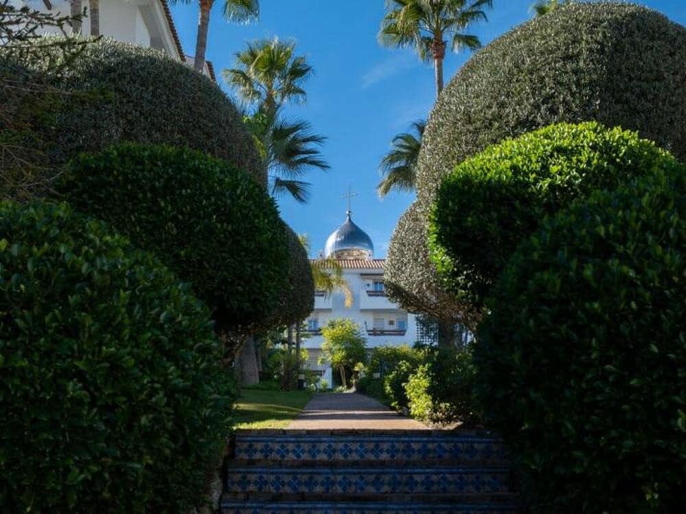 2 makuuhuone Huoneisto vuokrattavana paikassa New Golden Mile mukana uima-altaan 
autotalli - 2 500 € (Ref: 9570357)