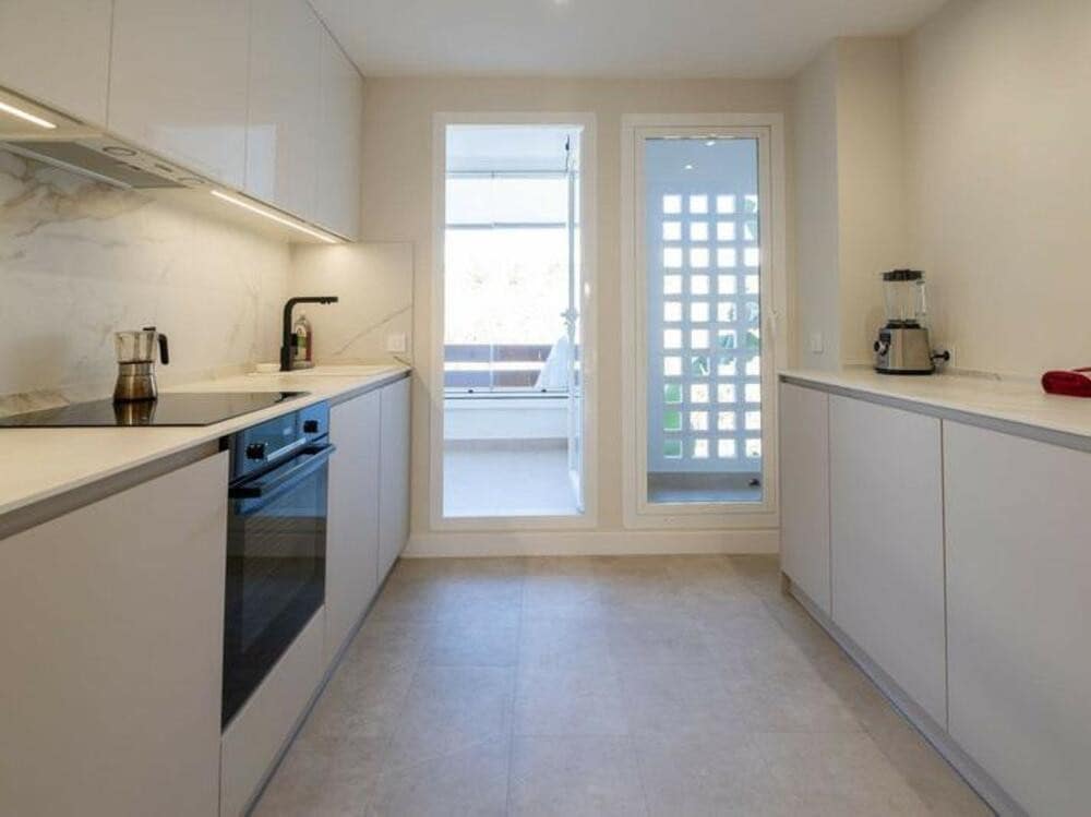 2 makuuhuone Huoneisto vuokrattavana paikassa New Golden Mile mukana uima-altaan 
autotalli - 2 500 € (Ref: 9570357)