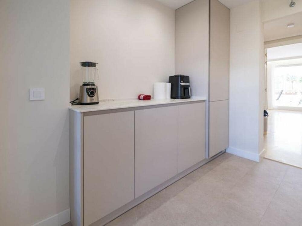 2 makuuhuone Huoneisto vuokrattavana paikassa New Golden Mile mukana uima-altaan 
autotalli - 2 500 € (Ref: 9570357)