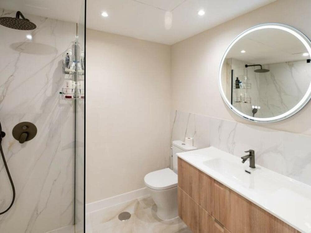 2 makuuhuone Huoneisto vuokrattavana paikassa New Golden Mile mukana uima-altaan 
autotalli - 2 500 € (Ref: 9570357)