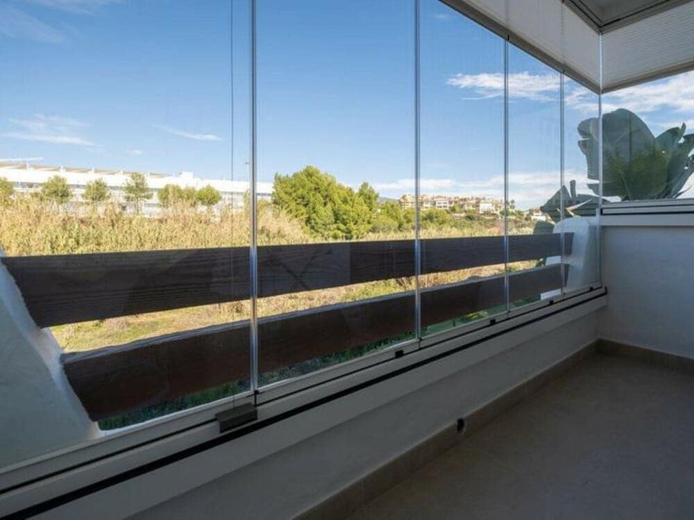 2 makuuhuone Huoneisto vuokrattavana paikassa New Golden Mile mukana uima-altaan 
autotalli - 2 500 € (Ref: 9570357)