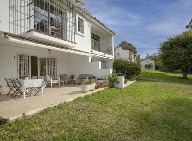 3 Zimmer Doppelhaus zu verkaufen in Atalaya-Isdabe, Estepona mit Pool Garage - 480.000 € (Ref: 9570358)